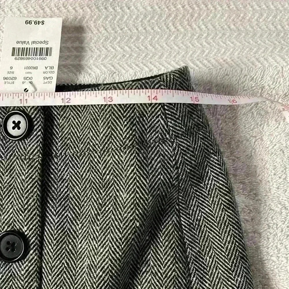 J. Crew Wool Blend Herringbone Buttons Mini Skirt NWT Sz 6 90s Preppy Academia - Picture 3 of 8